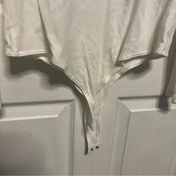 5/$100 White bodysuit - Picture 2 of 4